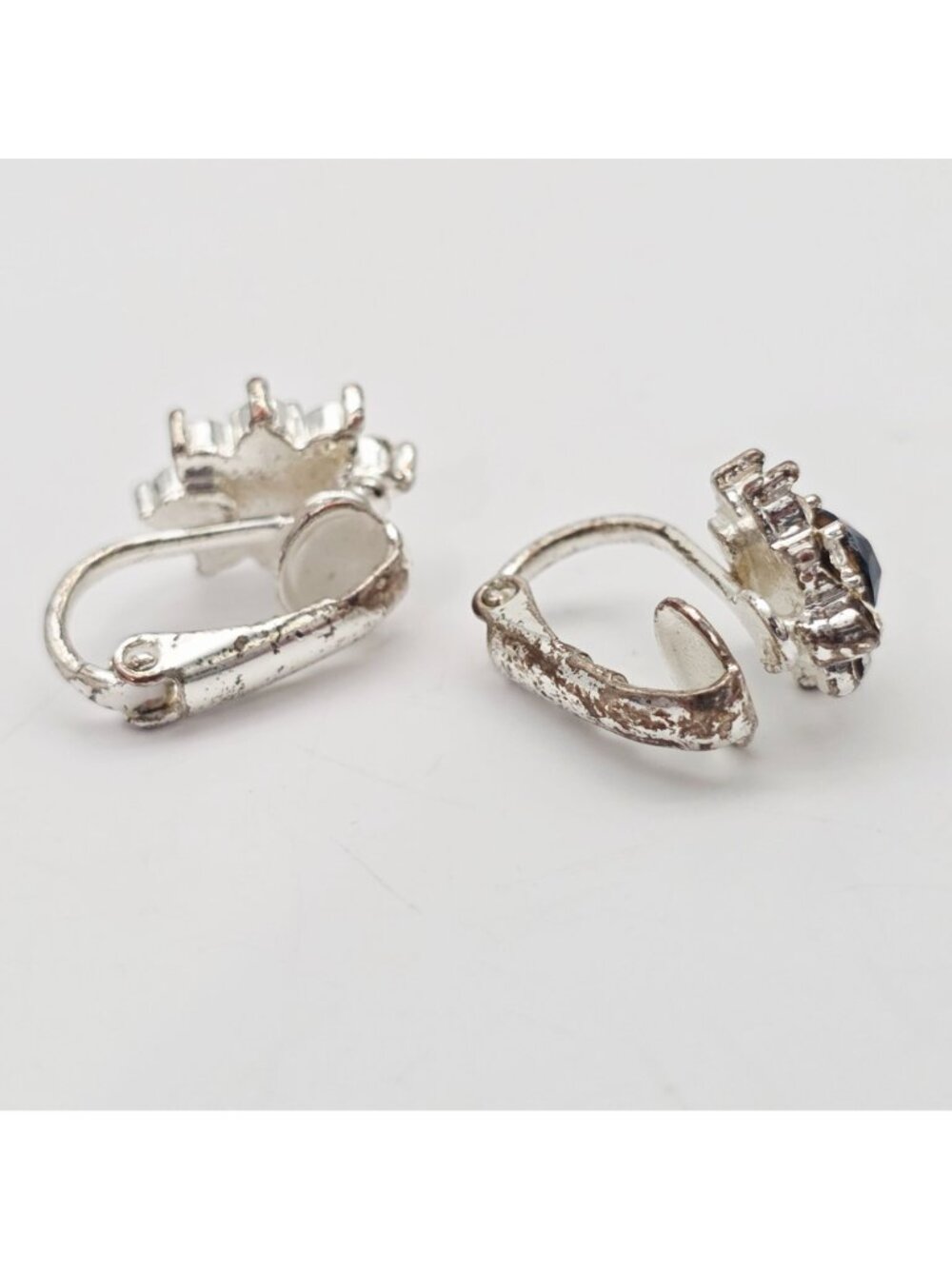 Vintage Silver-Tone Clip-On Earrings With Blue & Clear Rhinestones Floral Design - Picture 3 of 7